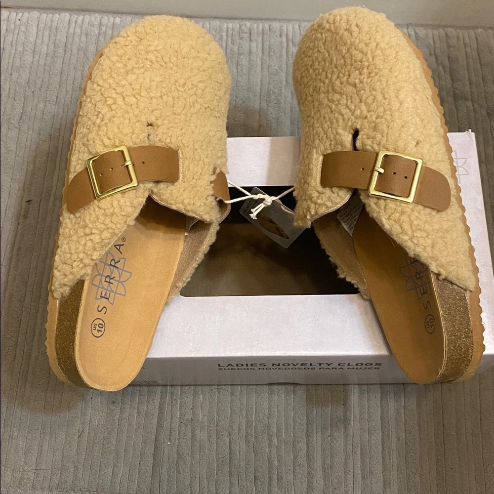 Clogs - Picture 5 of 7